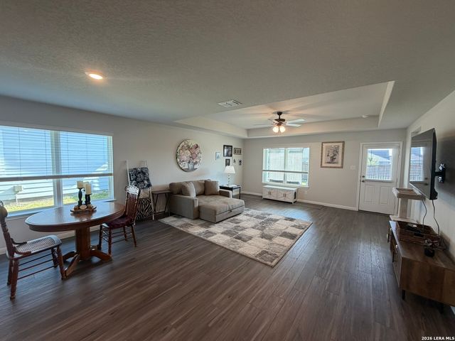 401 Lina Way, Seguin, TX 78155