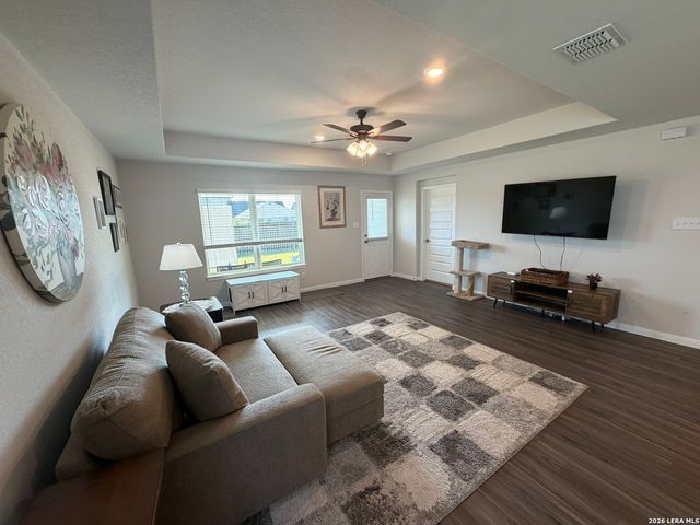 401 Lina Way, Seguin, TX 78155