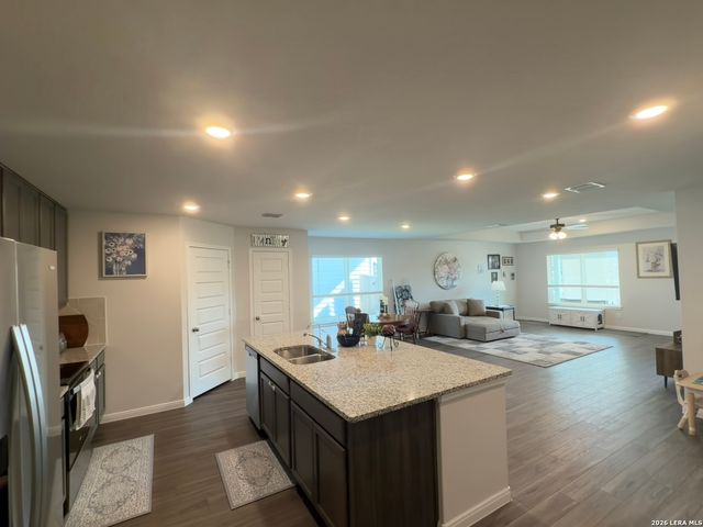 401 Lina Way, Seguin, TX 78155