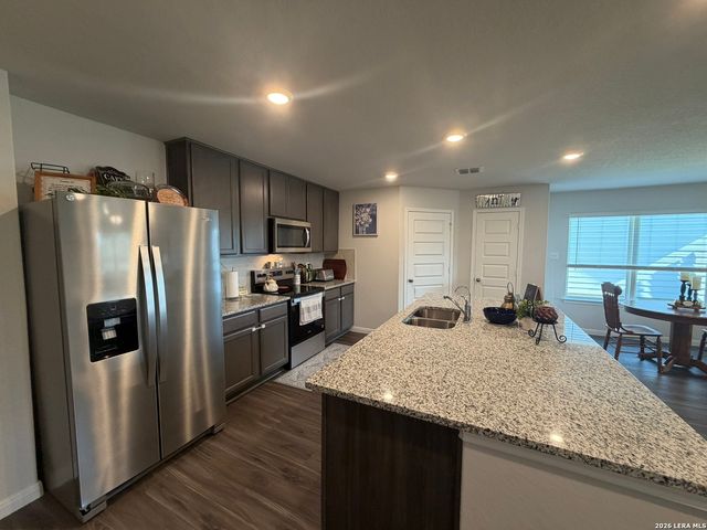 401 Lina Way, Seguin, TX 78155