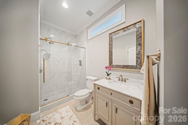 8915 Warwicke Lane, Sherrills Ford, NC 28673