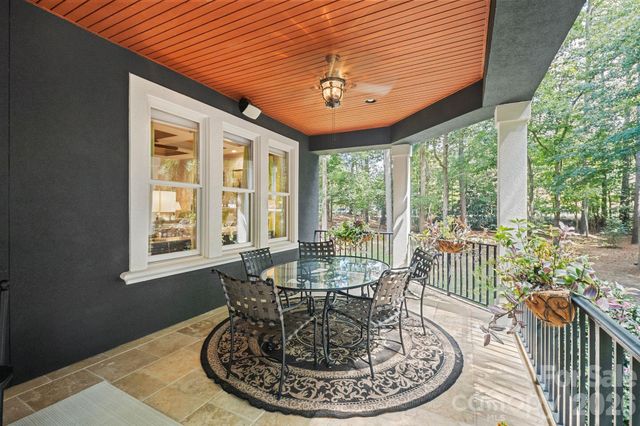 8915 Warwicke Lane, Sherrills Ford, NC 28673