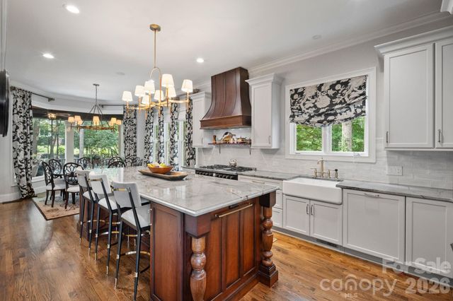 8915 Warwicke Lane, Sherrills Ford, NC 28673