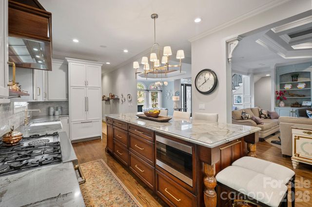 8915 Warwicke Lane, Sherrills Ford, NC 28673