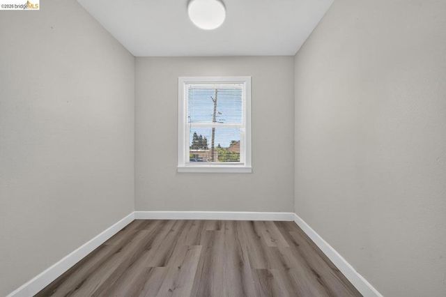 3240 Logan St, Oakland, CA 94601