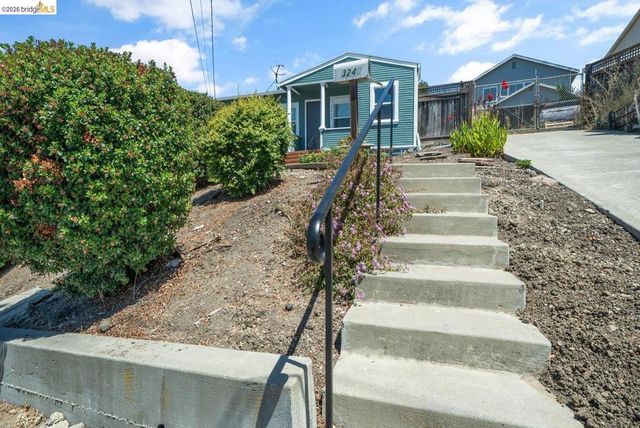 3240 Logan St, Oakland, CA 94601