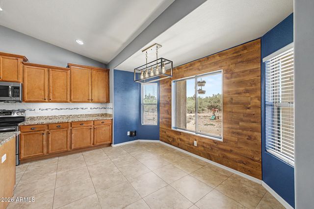 44614 N 20TH Street, New River, AZ 85087
