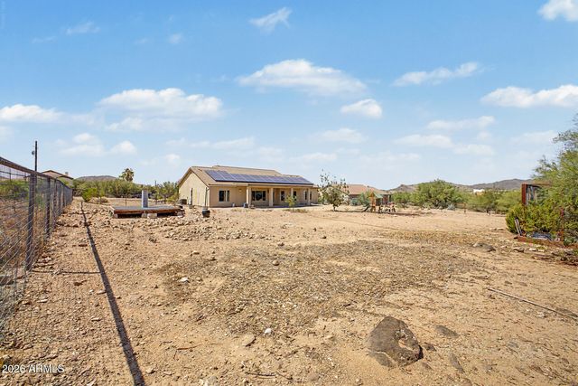 44614 N 20TH Street, New River, AZ 85087