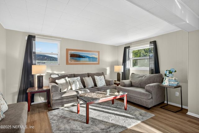 409 PARKWOOD Drive, Orange Park, FL 32073