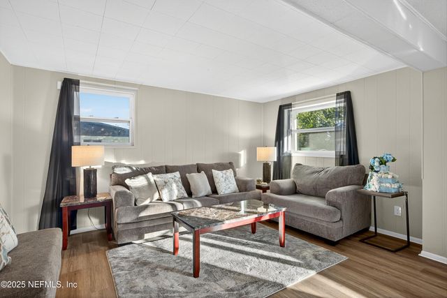 409 PARKWOOD Drive, Orange Park, FL 32073