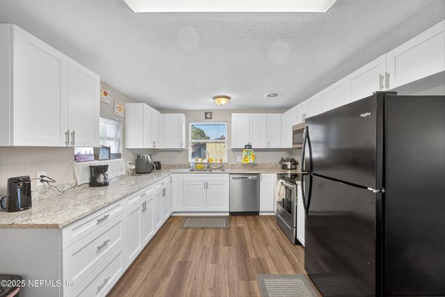 409 PARKWOOD Drive, Orange Park, FL 32073