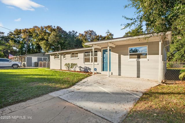 409 PARKWOOD Drive, Orange Park, FL 32073