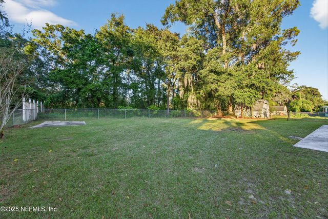 409 PARKWOOD Drive, Orange Park, FL 32073