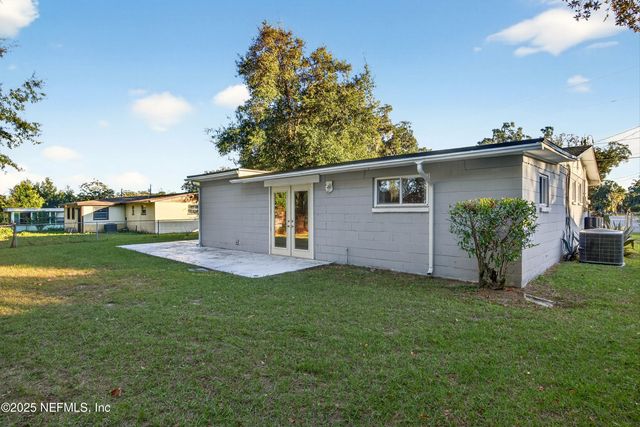 409 PARKWOOD Drive, Orange Park, FL 32073
