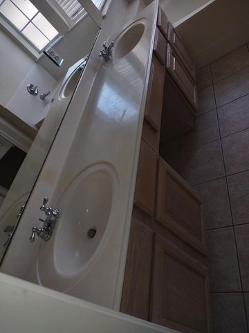 3101 Cape Cod Court, Arlington, TX 76017
