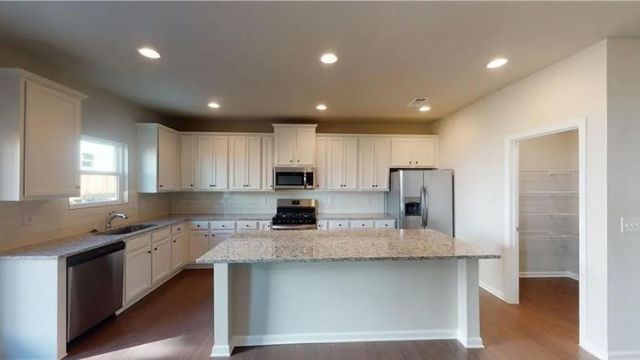 205 Ridge Valley Drive, Woodstock, GA 30189