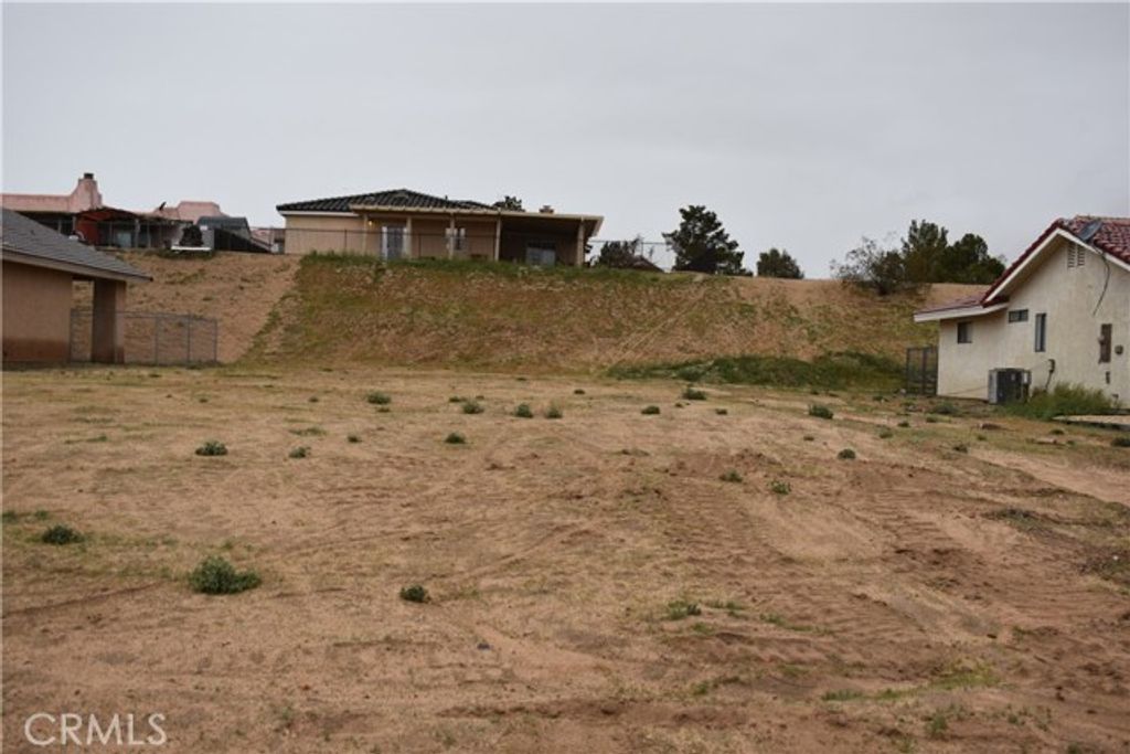 26510 Silver Lakes Parkway, Helendale, CA 92342