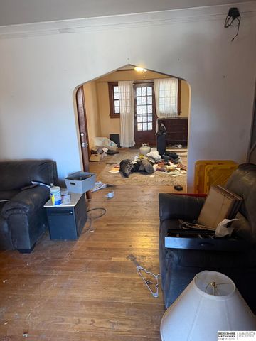 1901 N 50th Street, Omaha, NE 68104