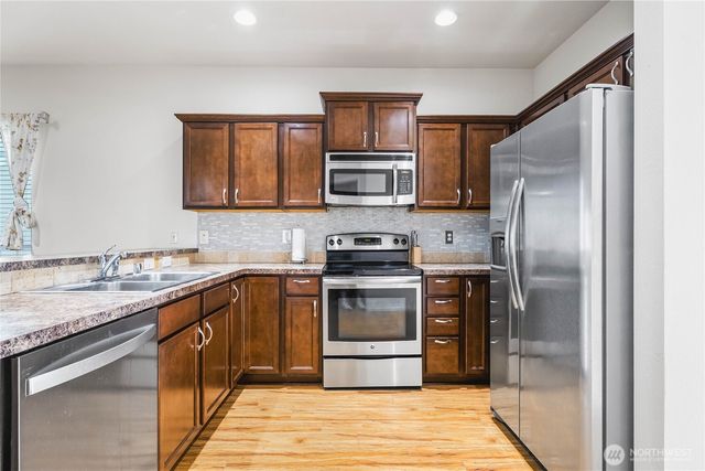 1610 179th Street Ct E, Spanaway, WA 98387