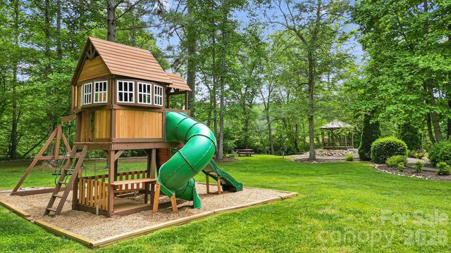 317 Chocolate Drop Circle, Union Mills, NC 28167