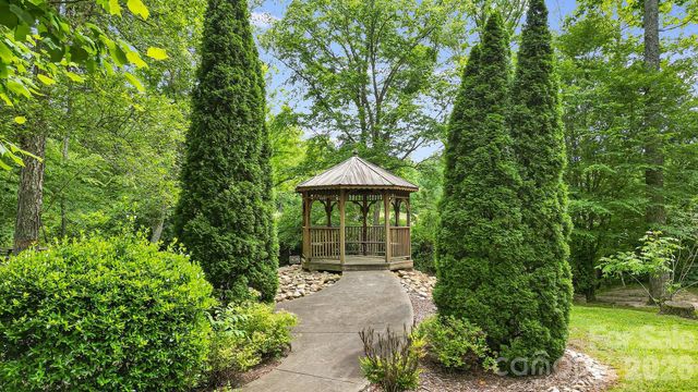 317 Chocolate Drop Circle, Union Mills, NC 28167