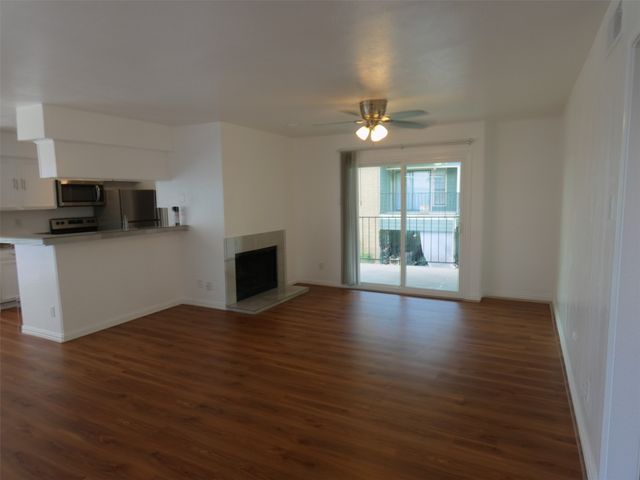 5805 Lake Hubbard Parkway 202, Garland, TX 75043
