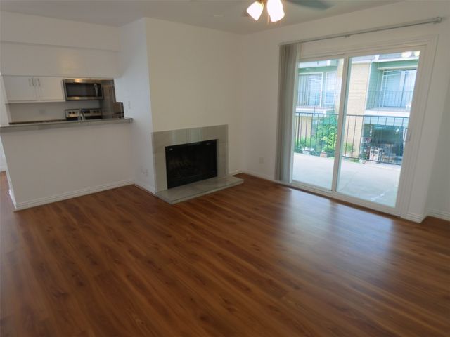 5805 Lake Hubbard Parkway 202, Garland, TX 75043