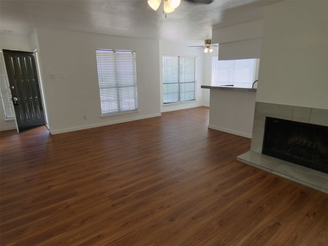 5805 Lake Hubbard Parkway 202, Garland, TX 75043