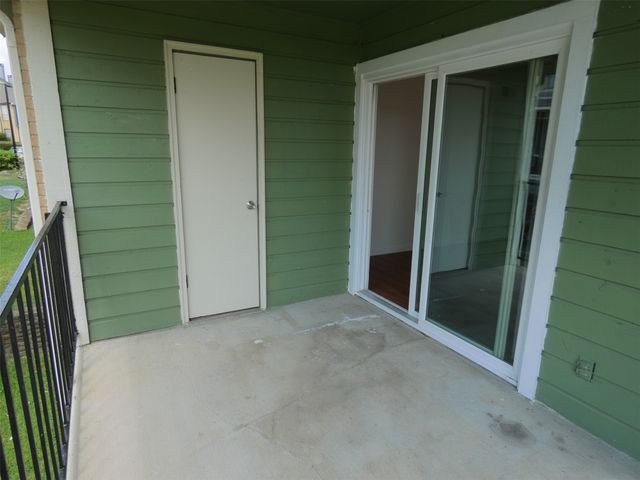5805 Lake Hubbard Parkway 202, Garland, TX 75043