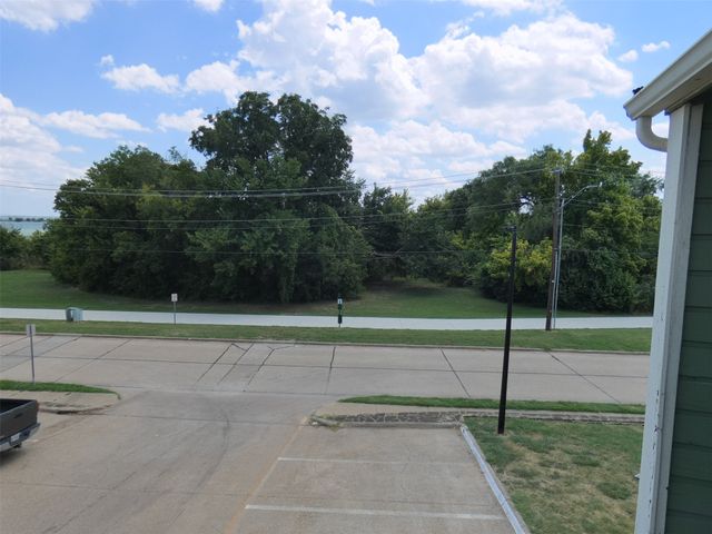 5805 Lake Hubbard Parkway 202, Garland, TX 75043