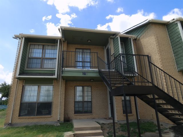 5805 Lake Hubbard Parkway 202, Garland, TX 75043