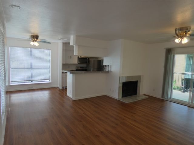 5805 Lake Hubbard Parkway 202, Garland, TX 75043