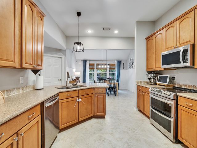 23436 Hillcrest Drive, Hockley, TX 77447