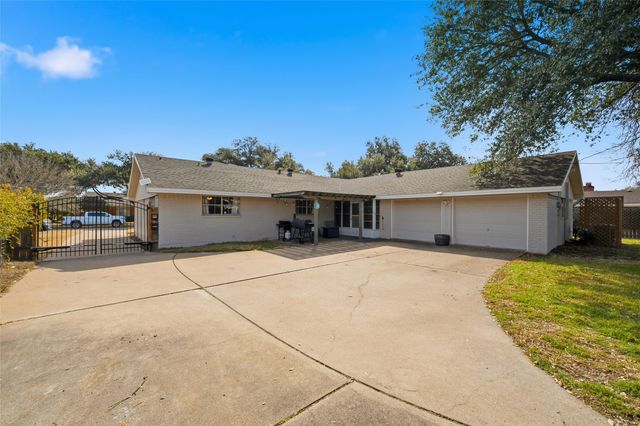 5113 Lake Arrowhead Drive, Waco, TX 76710