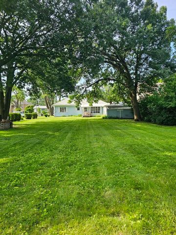756 W Lincoln Lane, Des Plaines, IL 60018