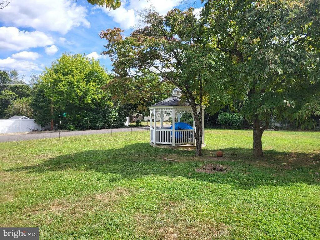 109 RENA, Newfield, NJ 08344