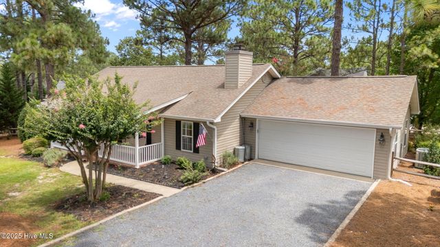 39 Bedford Circle, Pinehurst, NC 28374