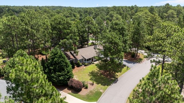 39 Bedford Circle, Pinehurst, NC 28374