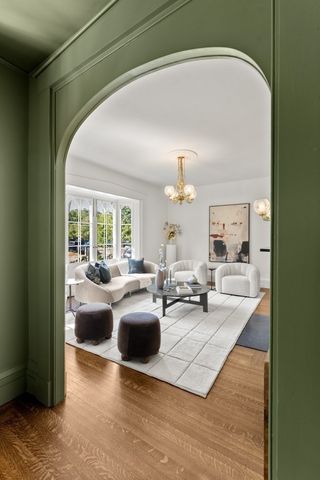 92 Old River Place, Dedham, MA 02026