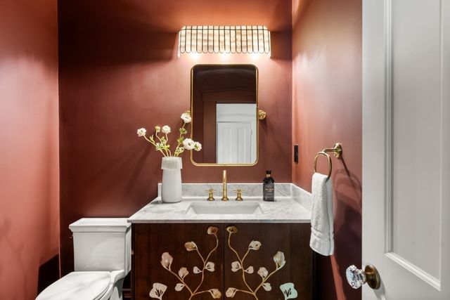 92 Old River Place, Dedham, MA 02026