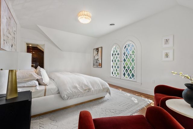 92 Old River Place, Dedham, MA 02026