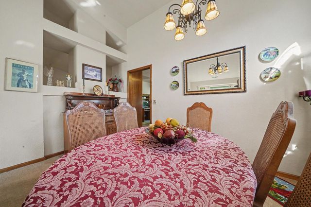 20100 Apple Dr, Lockeford, CA 95237