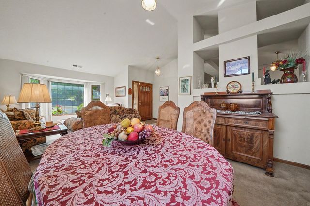 20100 Apple Dr, Lockeford, CA 95237