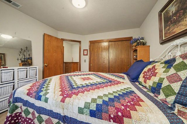 20100 Apple Dr, Lockeford, CA 95237