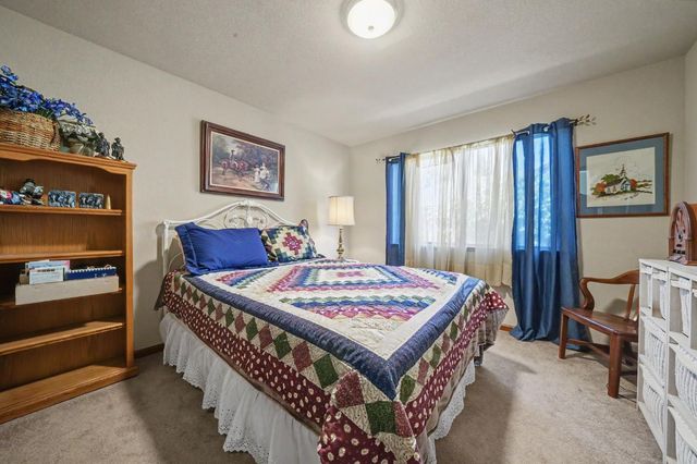 20100 Apple Dr, Lockeford, CA 95237
