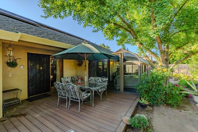 20100 Apple Dr, Lockeford, CA 95237