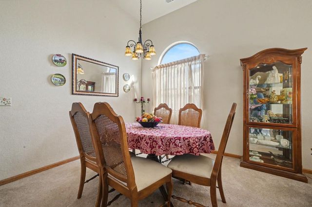 20100 Apple Dr, Lockeford, CA 95237