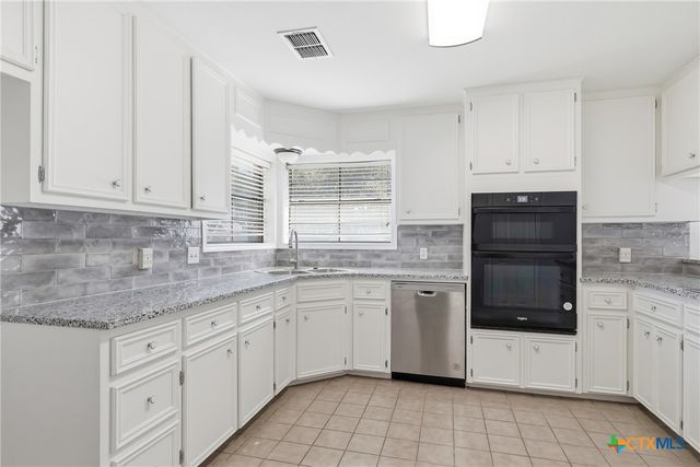 305 Windrock Drive, Victoria, TX 77904