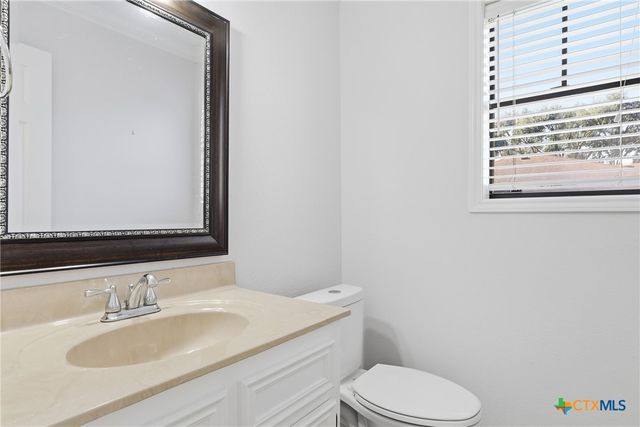 305 Windrock Drive, Victoria, TX 77904