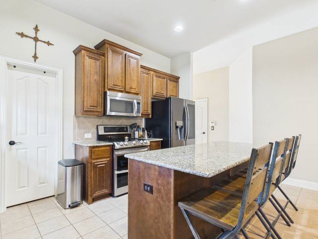 742 Mill Pond Drive, Midlothian, TX 76065